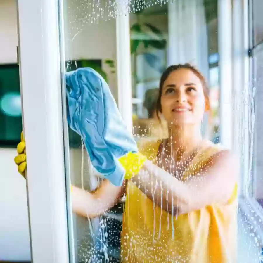 Aqui Vão Algumas Dicas para Manter seus Vidros Limpos e Brilhando por Mais Tempo.