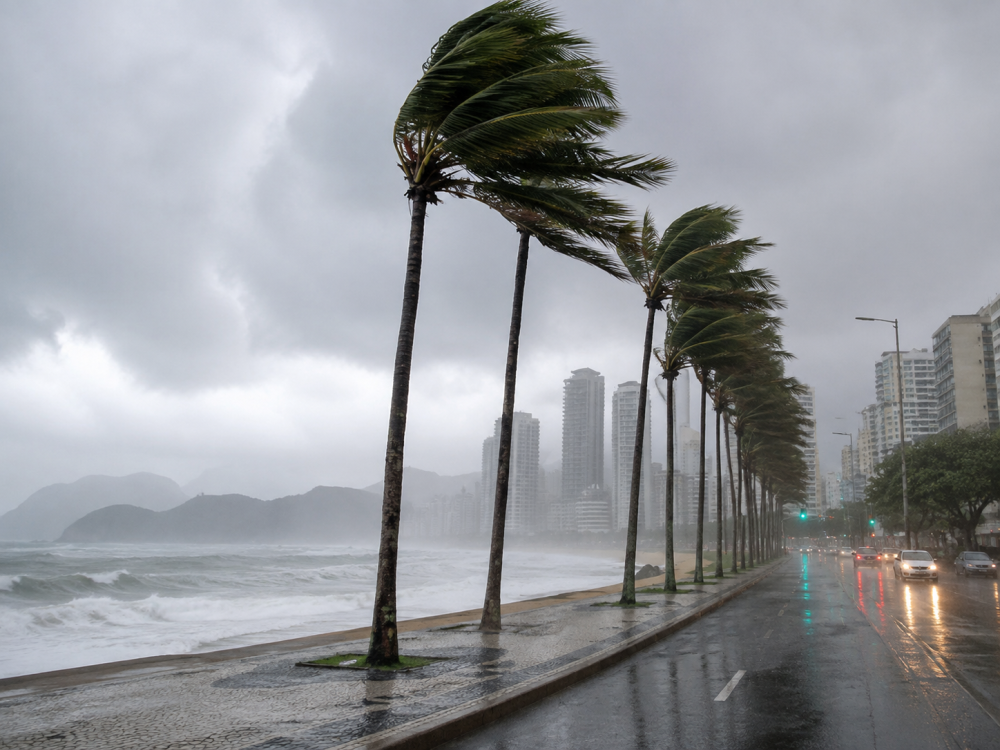 Ventos de até 100km devem atingir 10 estados do Brasil