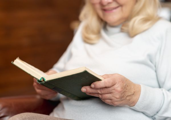 Cristã de 104 anos compartilha segredo da longevidade e da fé