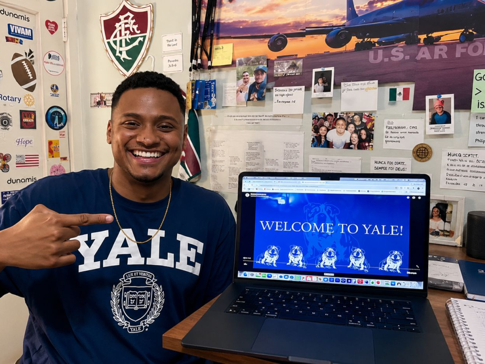 Jovem brasileiro conquista bolsa milionária em Yale e atribui vitória à fé