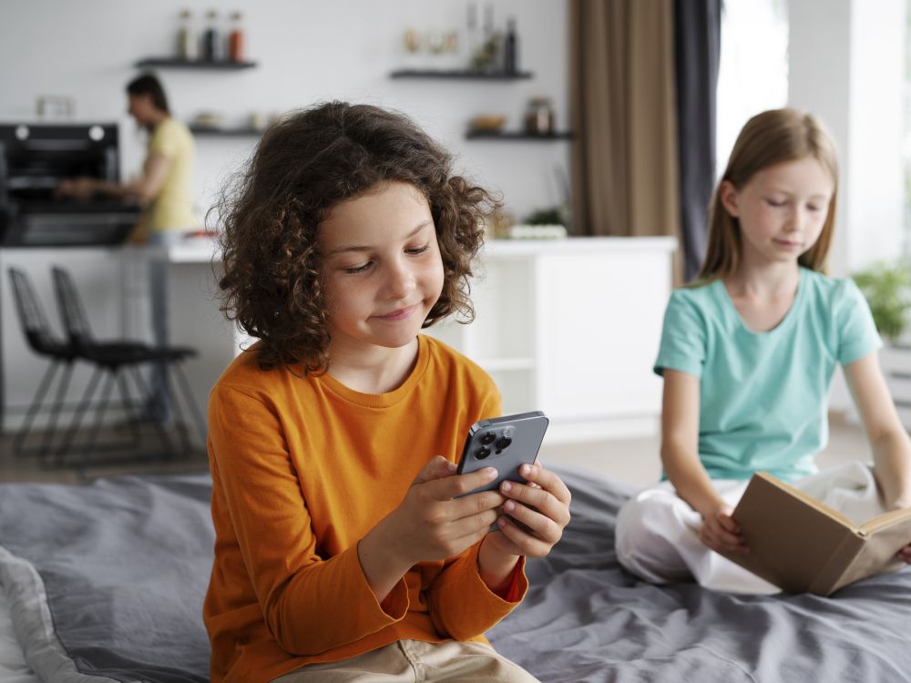  Uso de celular entre crianças de 10 a 13 anos recua pela primeira vez