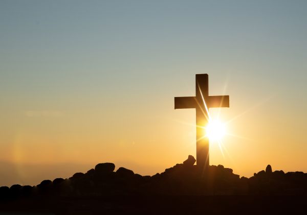 Cristianismo avança no Irã em meio ao declínio da influência islâmica