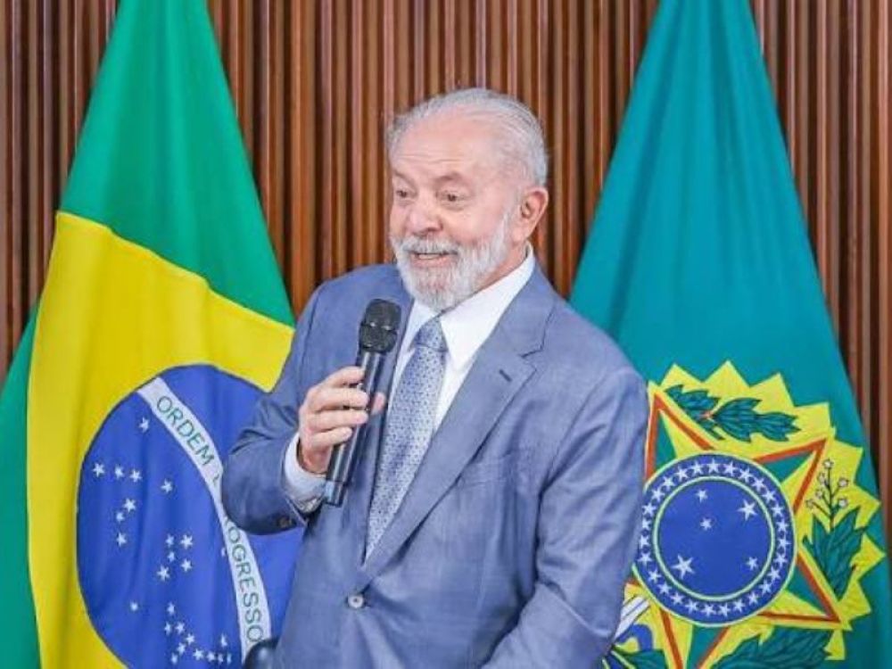 Vídeo antigo de Lula volta à tona após presidente negar ser esquerdista