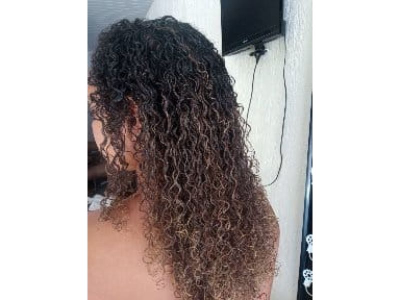 Salão de Beleza Quezia Silva - Especialista em Liso Perfeito