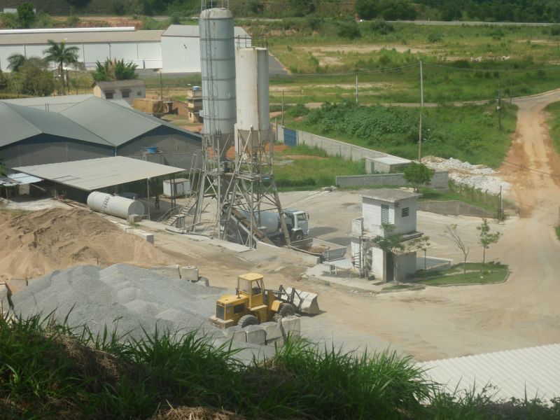Concreto Oriente - Levy Gasparian