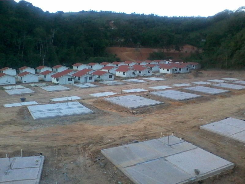 Concreto Oriente - Levy Gasparian