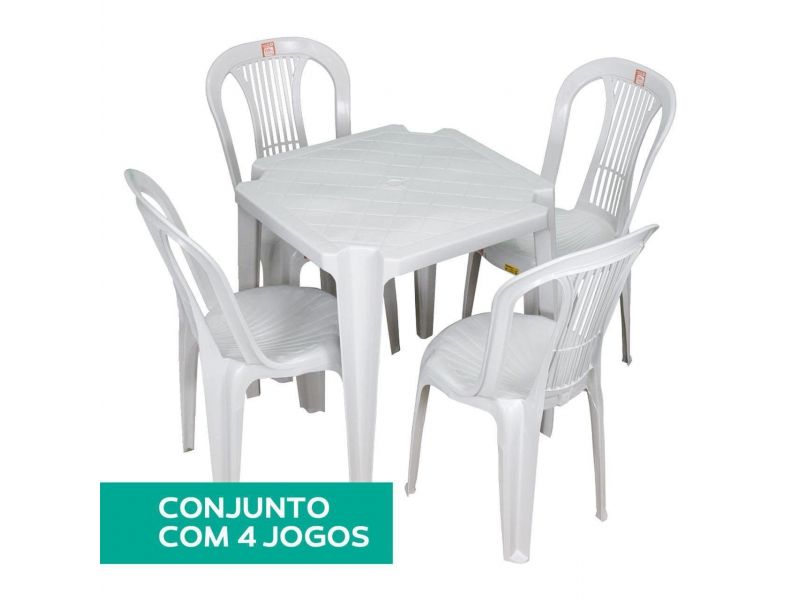 Mesas e Cadeiras - Santíssimo