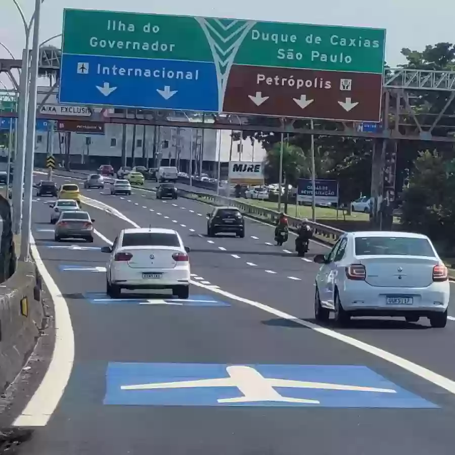 A Linha Vermelha tem faixa exclusiva já funcionando para acesso à Ilha e ao Aeroporto Galeão